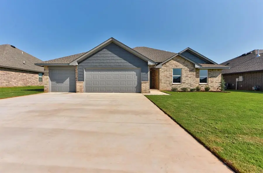 1935 W Flintlock Way, Mustang, OK 73064 - Image #2