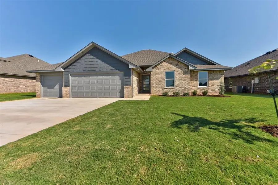 1935 W Flintlock Way, Mustang, OK 73064 - Image #3