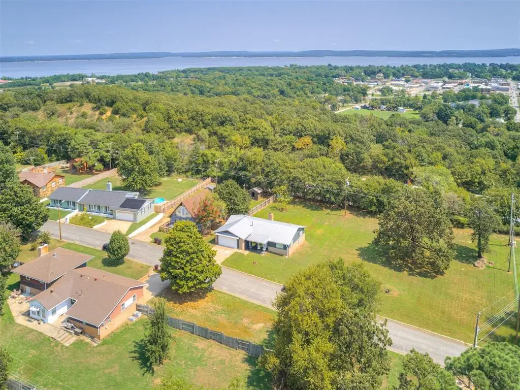 201 Lackey Drive, Eufaula, OK 74432 - Image #1