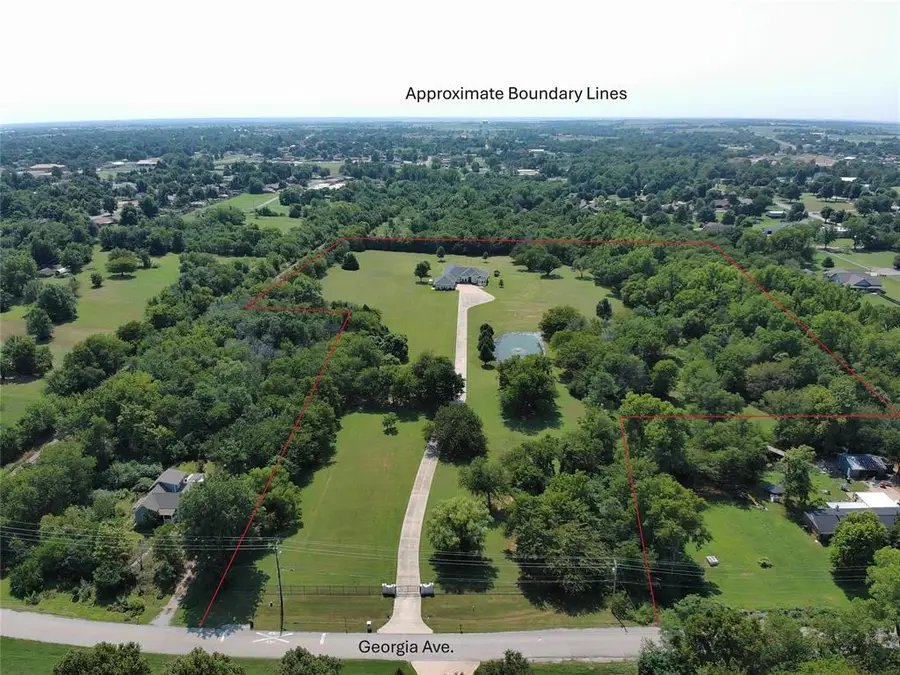 2203 W Georgia Avenue, Chickasha, OK 73018 - Image #2