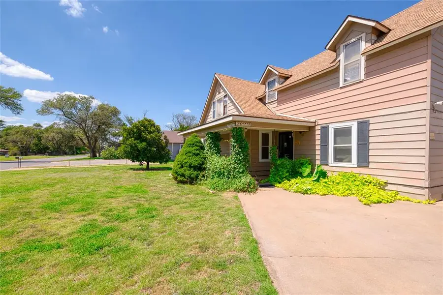 1709 W Broadway Avenue, Elk City, OK 73644 - Image #3