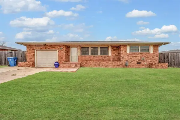 813 S Magnolia Street, Cordell, OK 73632