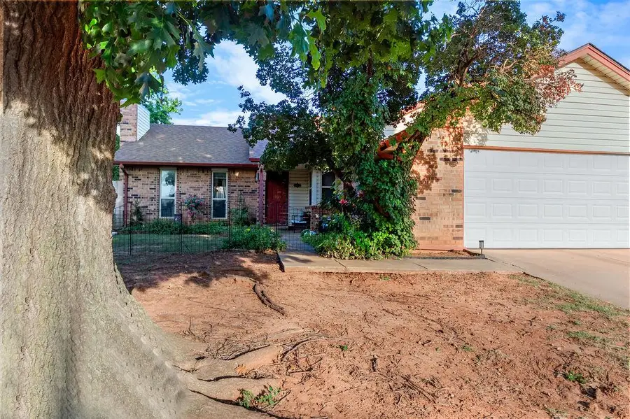 1412 Huntington Drive, Edmond, OK 73012 - Image #2