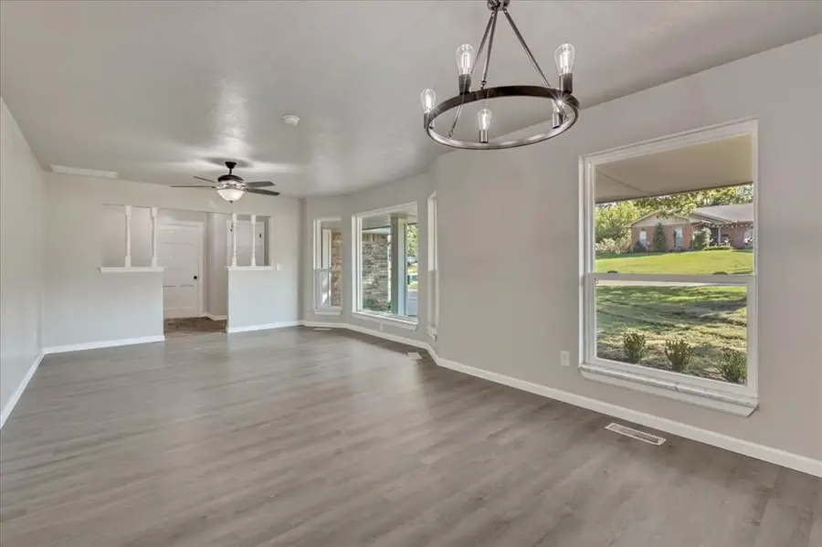 714 Pine Oak Drive, Edmond, OK 73034 - Image #2