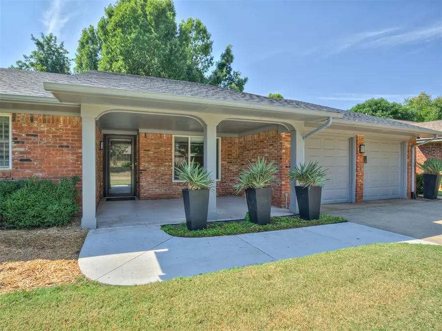 2712 NW 69th Street, Oklahoma City, OK 73116 - Image #2