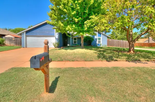 2717 Summer Set Trail, Edmond, OK 73012