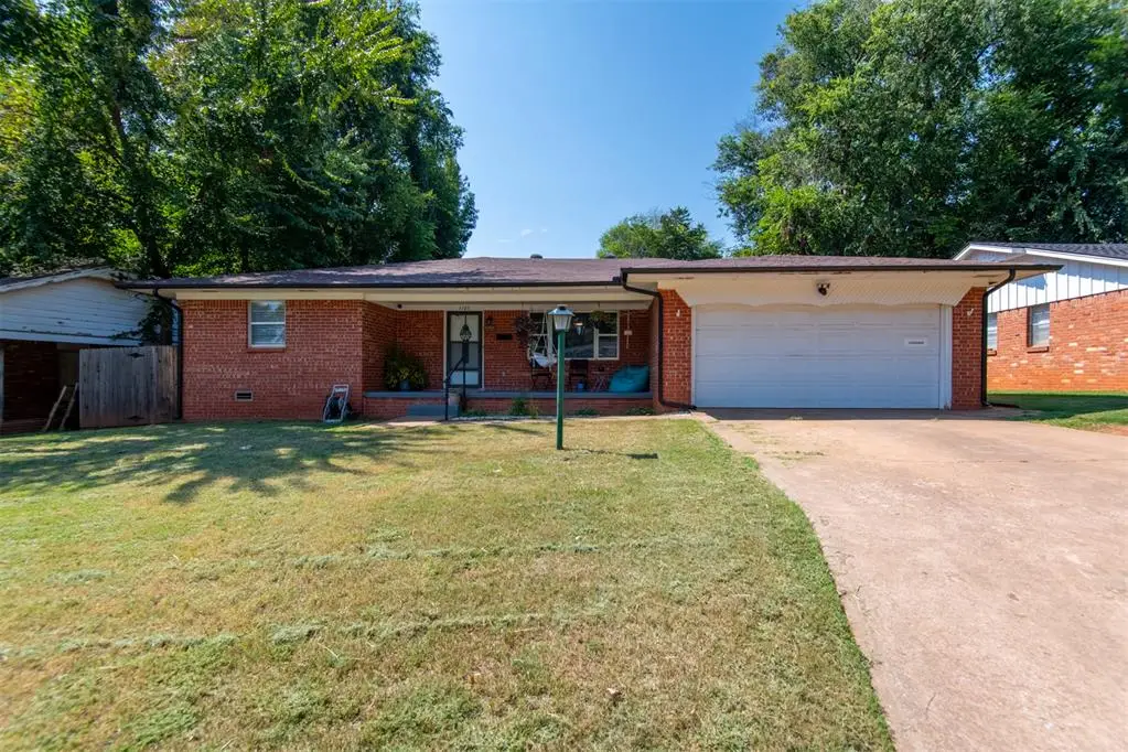 1125 N Walker Drive, Guthrie, OK 73044 - Image #1