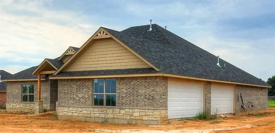 8651 Oak Tree Circle, Edmond, OK 73025 - Image #2