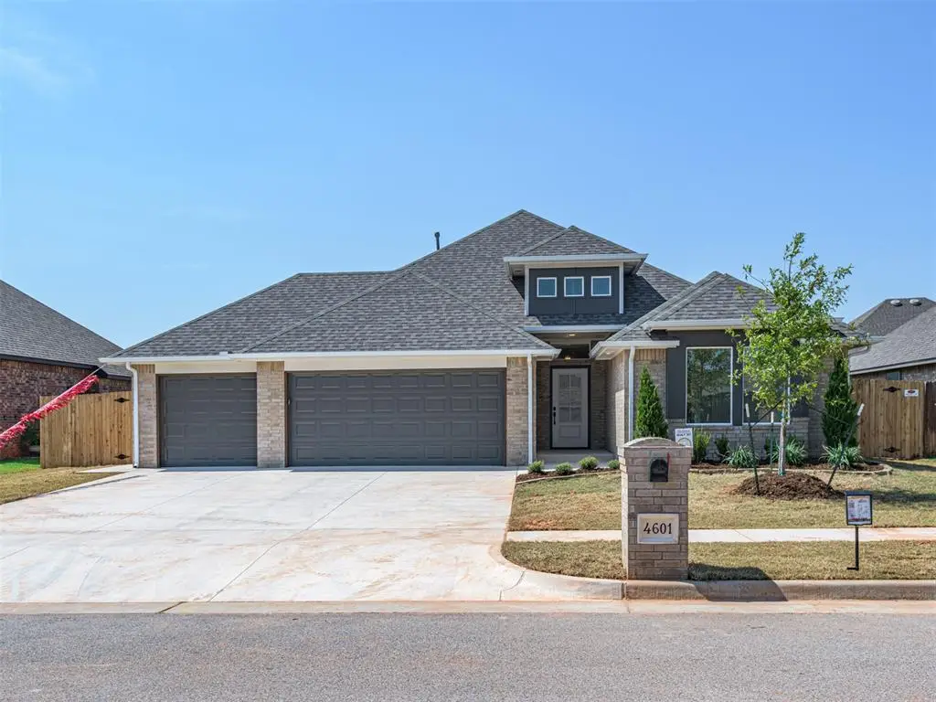 4601 Hidalgo Avenue, Mustang, OK 73064 - Image #1