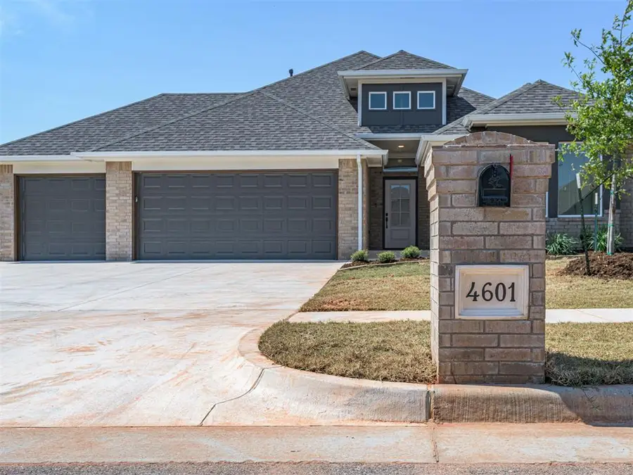 4601 Hidalgo Avenue, Mustang, OK 73064 - Image #2