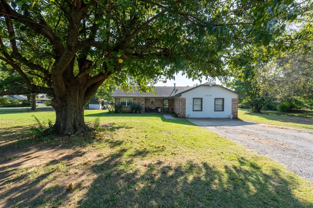 5707 Earl Drive, Shawnee, OK 74804 - Image #1