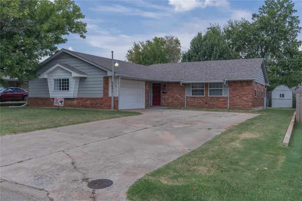 5421 NW 65th Street, Warr Acres, OK 73132 - Image #1