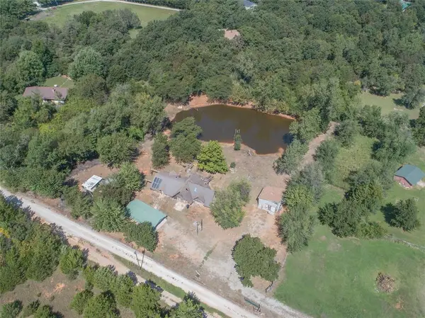 2521 S Peebly Road, Choctaw, OK 73020