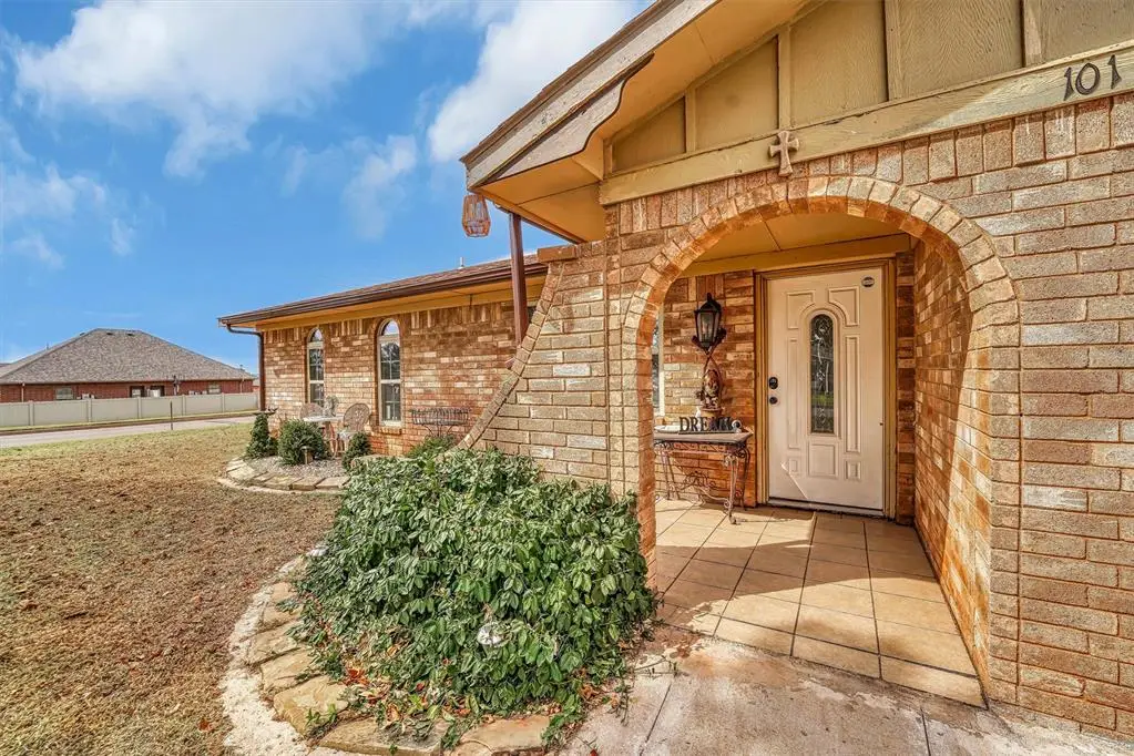 101 Maple Street, Elk City, OK 73644 - Image #1