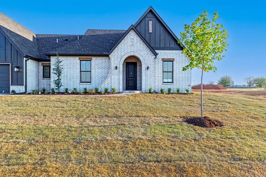 19461 Cashion Lakes Drive, Cashion, OK 73016 - Image #2