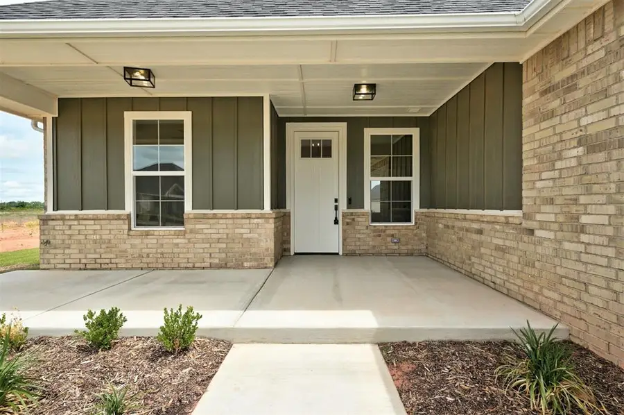 10421 SW 50th Street, Mustang, OK 73064 - Image #3