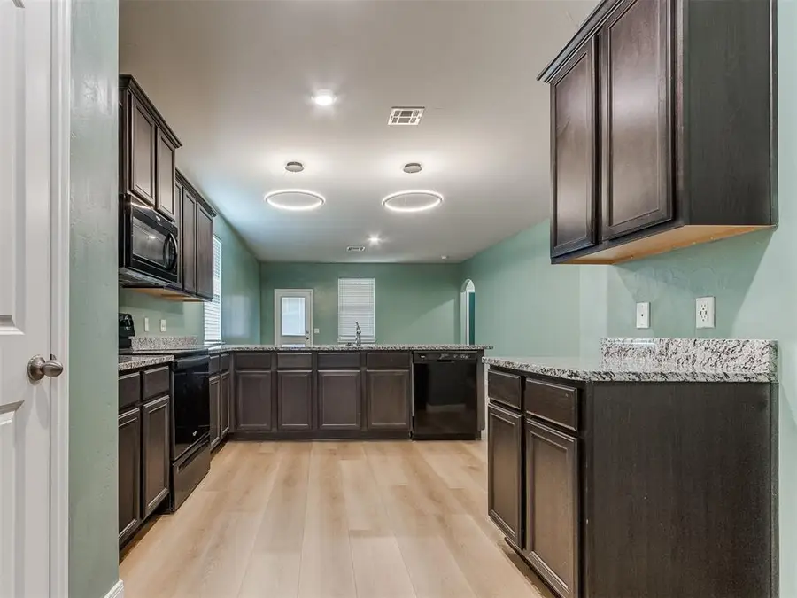 501 St James Place, Newcastle, OK 73065 - Image #3