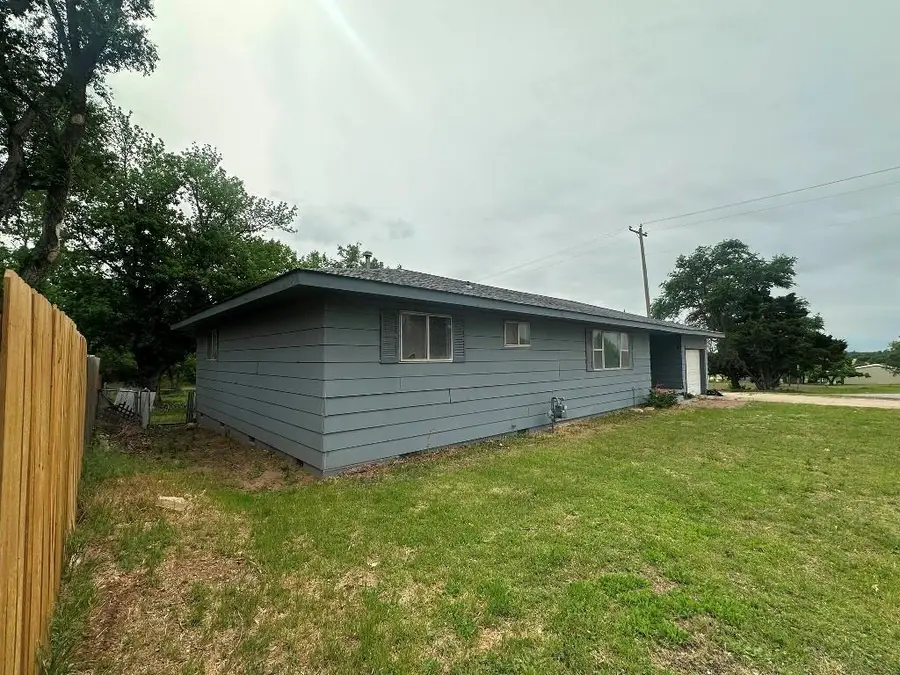 115 S Main Street, Sharon, OK 73857 - Image #2