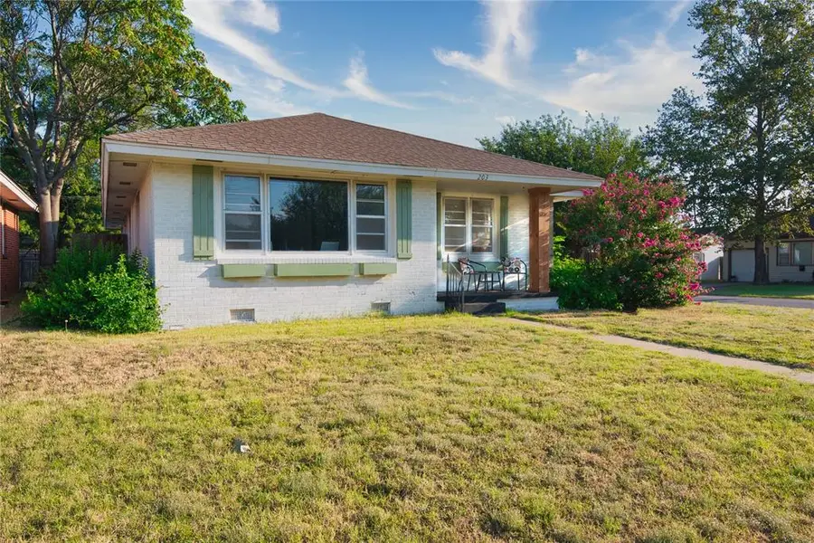 203 Hayden Boulevard, Elk City, OK 73644 - Image #2