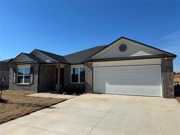 1193 Sunflower Lane, Newcastle, OK 73065