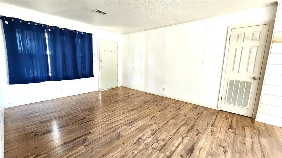 1208 E Rose Drive, Shawnee, OK 74804 - Image #3