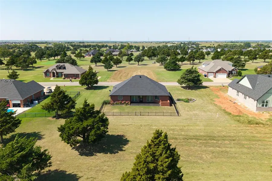 1920 Fairway Drive, Guthrie, OK 73044 - Image #3