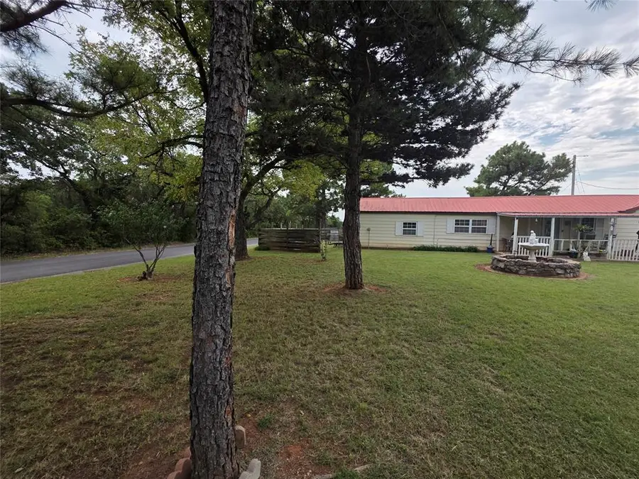24737 N N County Road 3162 Road, Elmore City, OK 73433 - Image #2