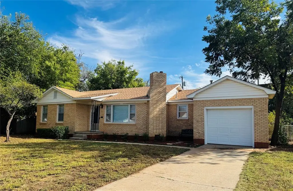 1038 E Walnut Street, Altus, OK 73521 - Image #1