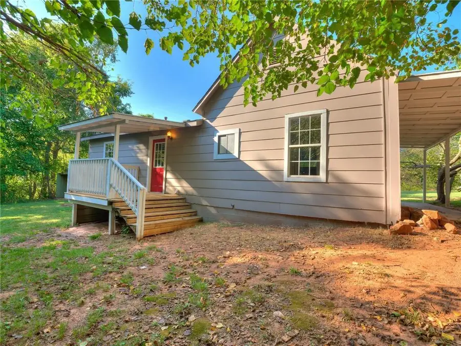 320 E 11th Street, Chandler, OK 74834 - Image #2