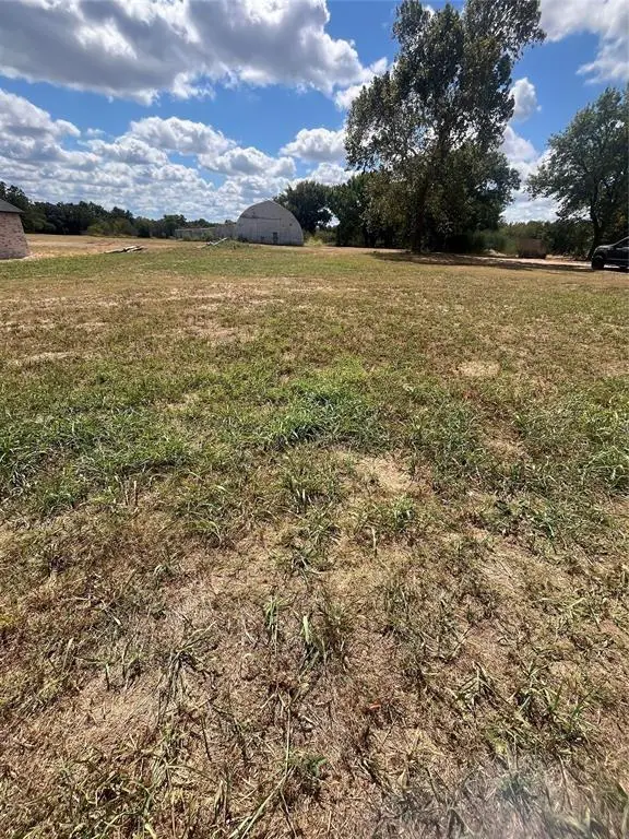 42797 Garrett's Lake Road, Shawnee, OK 74804 - Image #1