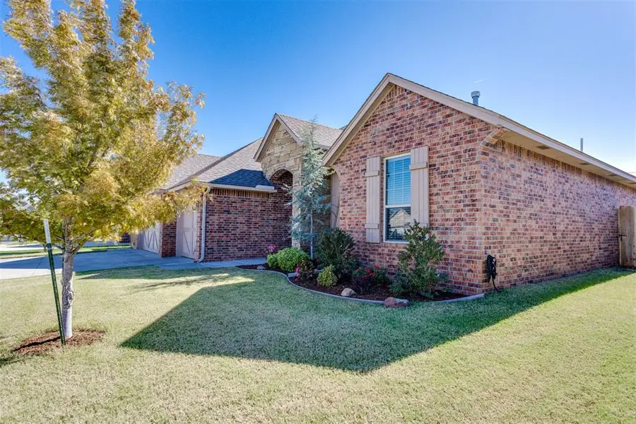 8512 NW 109th Terrace, Oklahoma City, OK 73162 - Image #2