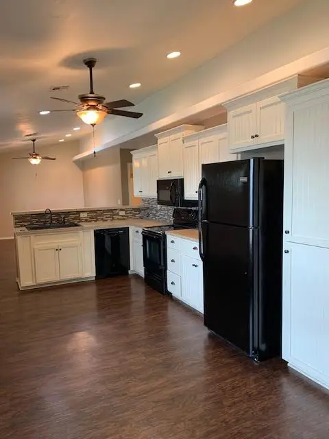 414 S Price Avenue, Chandler, OK 74834 - Image #2