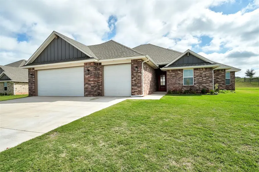 2167 Hux Drive, Blanchard, OK 73010 - Image #2