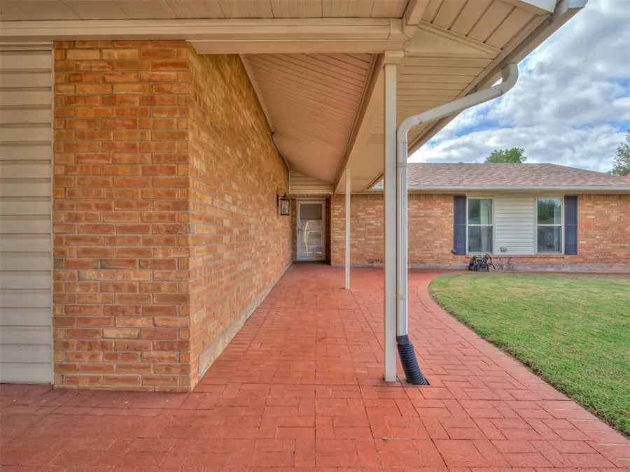 1306 Sean Court, Midwest City, OK 73110 - Image #2