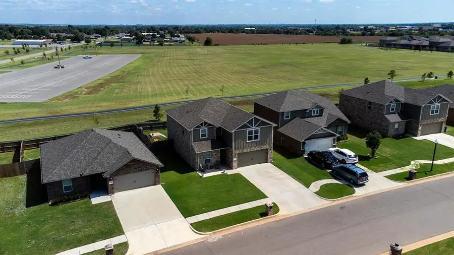 808 St James Place, Newcastle, OK 73065 - Image #3
