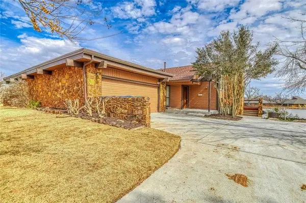 10202 Shadowview Drive, Oklahoma City, OK 73159