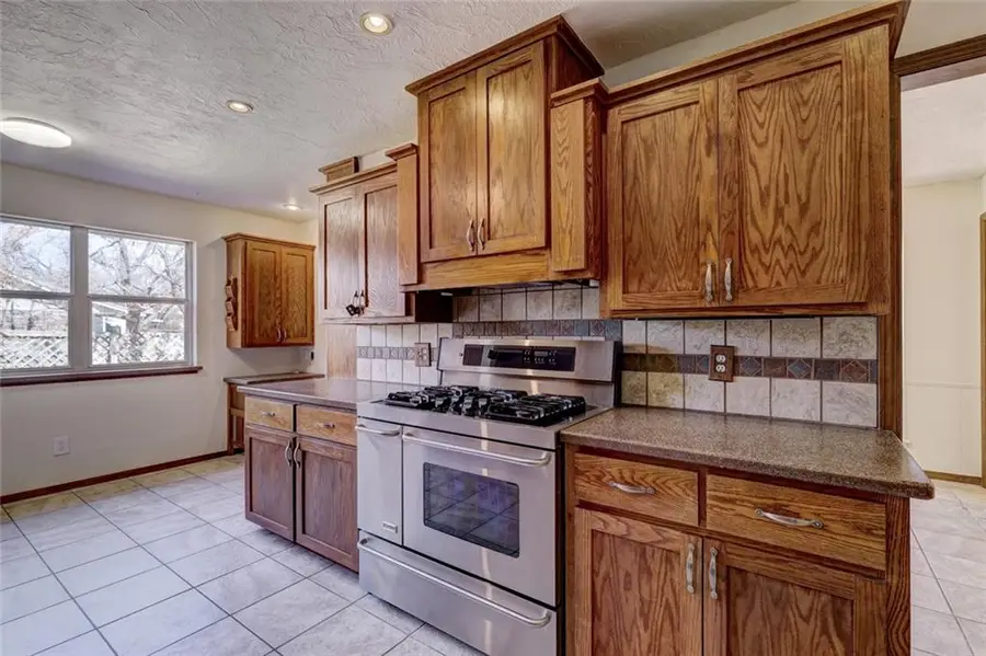 1008 E 11th Street, Edmond, OK 73034 - Image #3