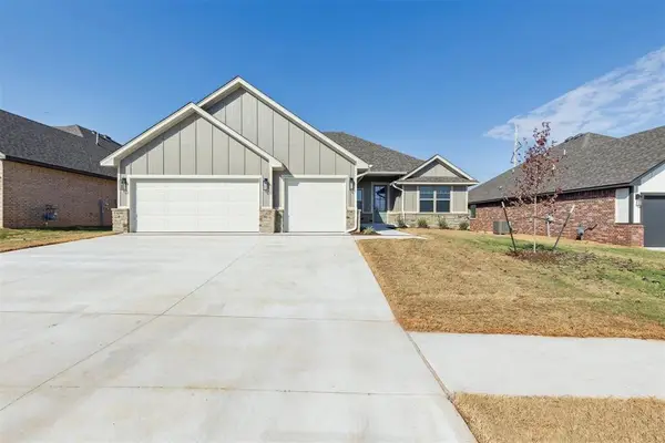 1914 Hollow Crest Court, Norman, OK 73071