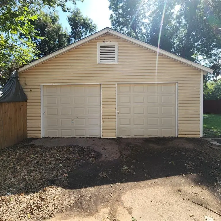 1123 W Kansas Avenue, Chickasha, OK 73018 - Image #3