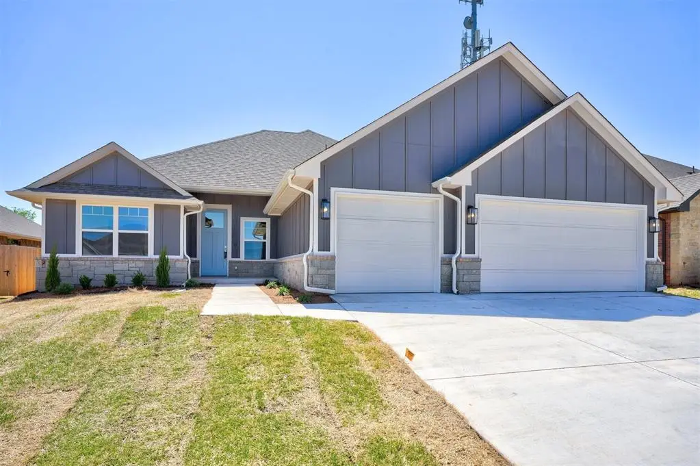 3018 Hollow Crest Lane, Norman, OK 73071 - Image #1