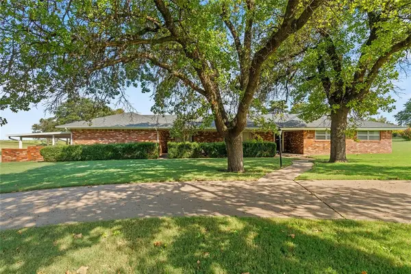 300 Terrace Drive, Watonga, OK 73772