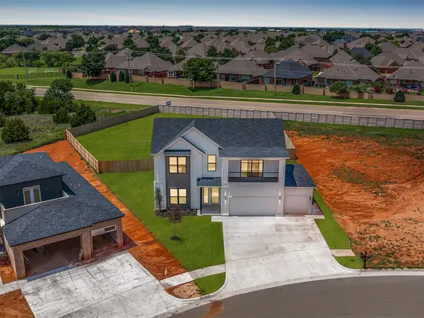 15501 Bergman Circle, Edmond, OK 73013