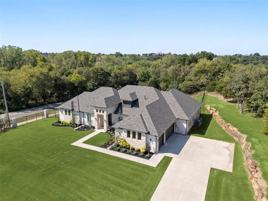 9401 Autumn Park Lane, Oklahoma City, OK 73151 - Image #2