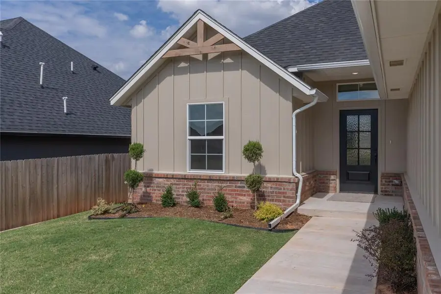 9329 SW 42nd Street, Oklahoma City, OK 73179 - Image #3