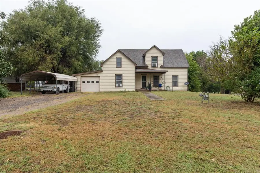 319 E Main Street, Calumet, OK 73014 - Image #2