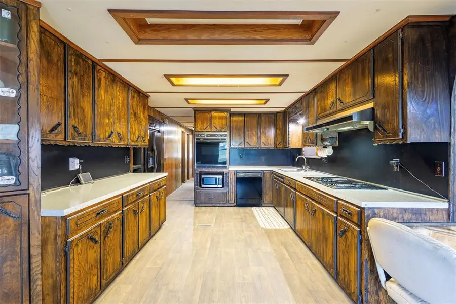 12373 N 1750 Road, Erick, OK 73645 - Image #3