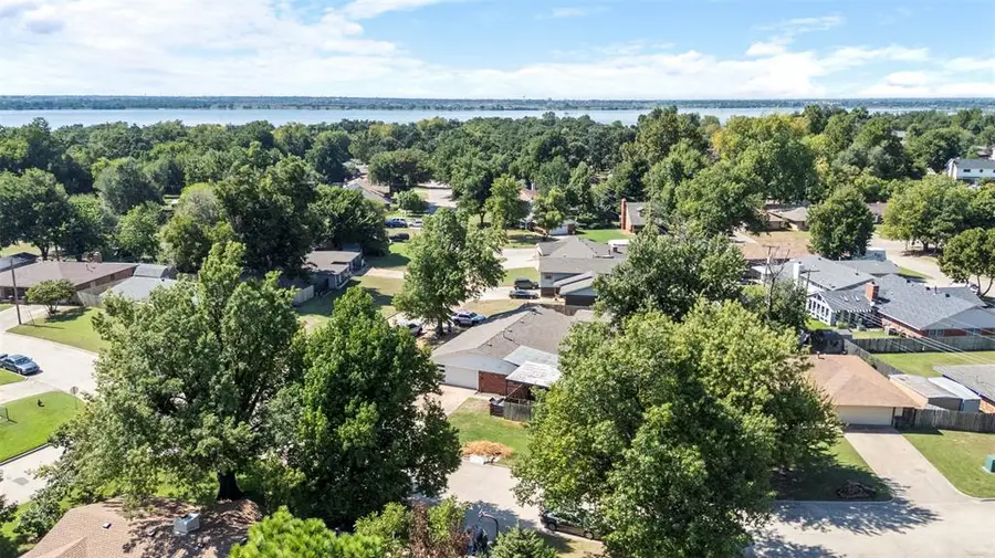 8213 NW 25th Street, Bethany, OK 73008 - Image #2