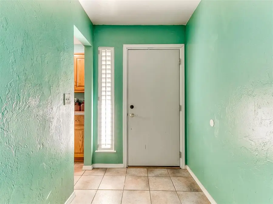 6724 N Meridian Avenue #C, Oklahoma City, OK 73116 - Image #3