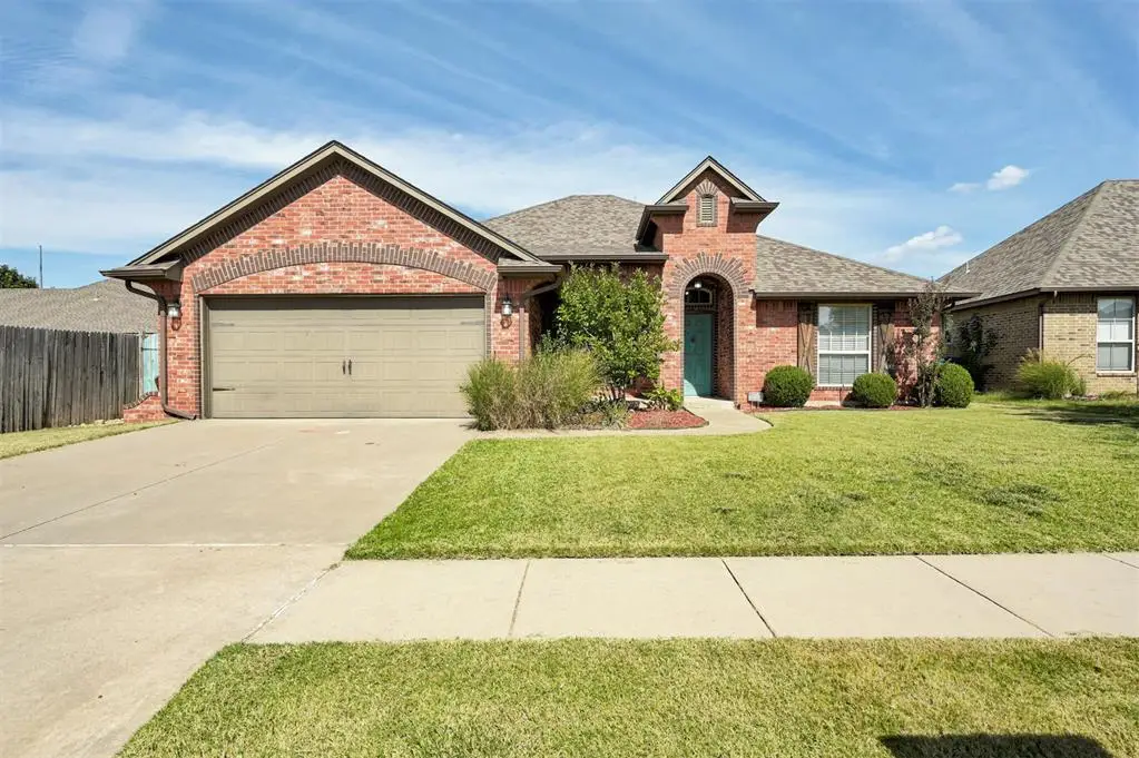 19204 Green Springs Drive, Edmond, OK 73012 - Image #1