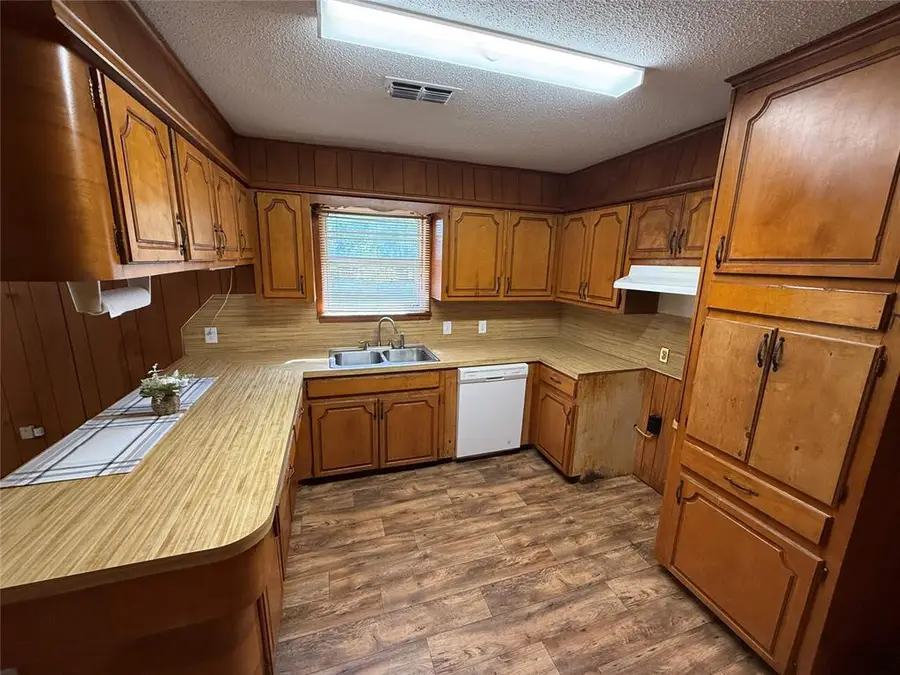 707 S Mcclure Street, Broken Bow, OK 74728 - Image #3